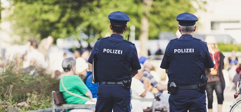 Neues Projekt Zur Kontrolle Der Polizei In Zeiten Von Covid-19 ...